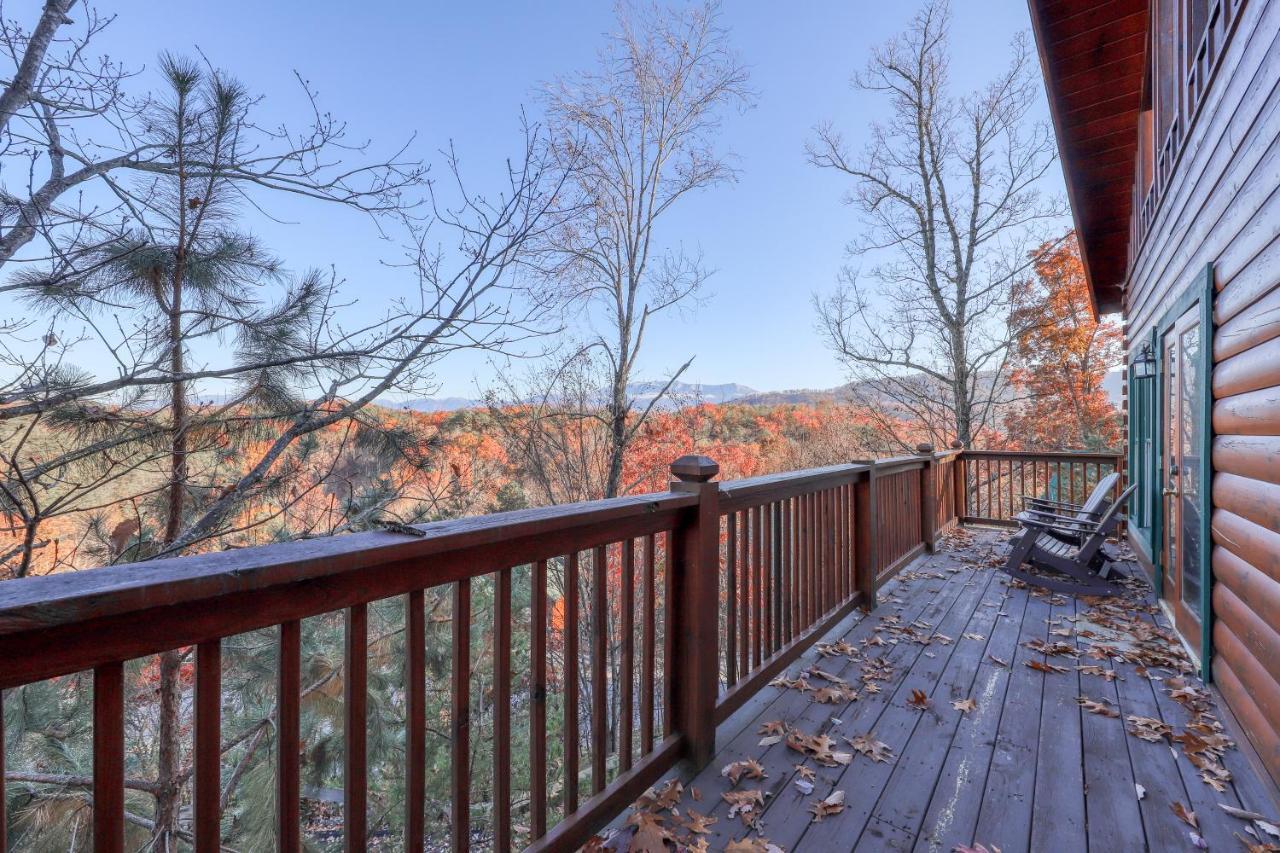 Elegant Escape Villa Pigeon Forge Bagian luar foto